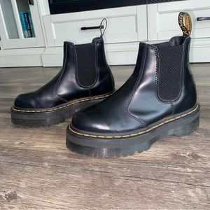 Women Dr. Martens - Chelsea boot (black)